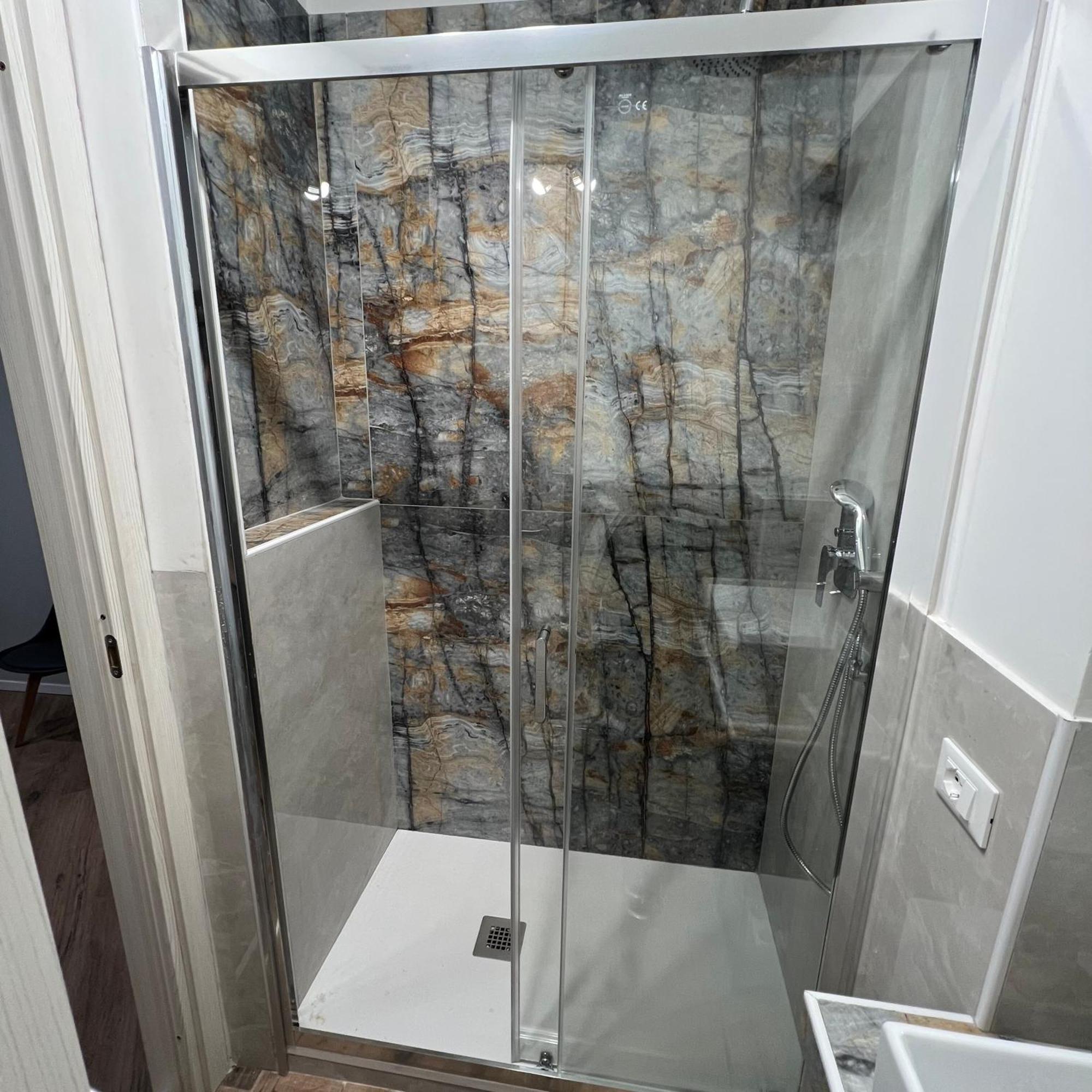 Ele Suites Pantheon Apartment